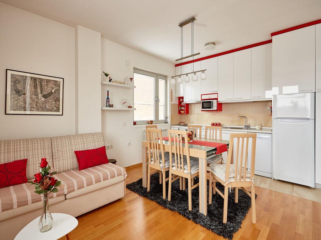 Luxury Apartment Near City Center สโกเปีย ภายนอก รูปภาพ